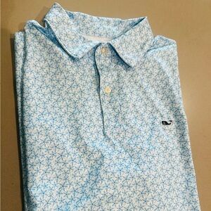 Men’s Vineyard Vines performance polo. Size medium